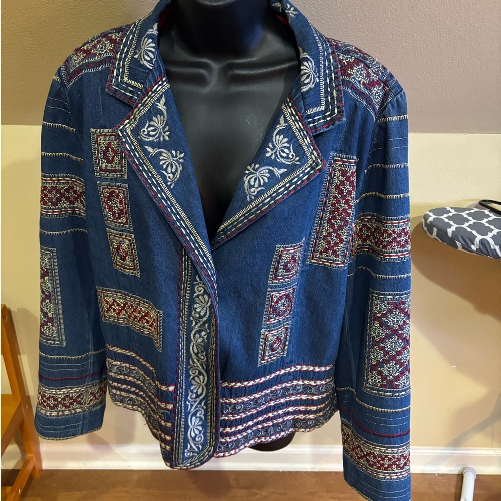Coldwater Creek Embroidered Denim Jacket Women’s Large Boho Folk Festival - Picture 2 of 15